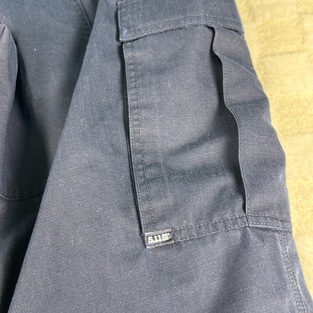 5.11 Tactical Men's Cargo Utility Pants with Ripstop Navy Blue Size M 31 1/2 -35 - Picture 10 of 12